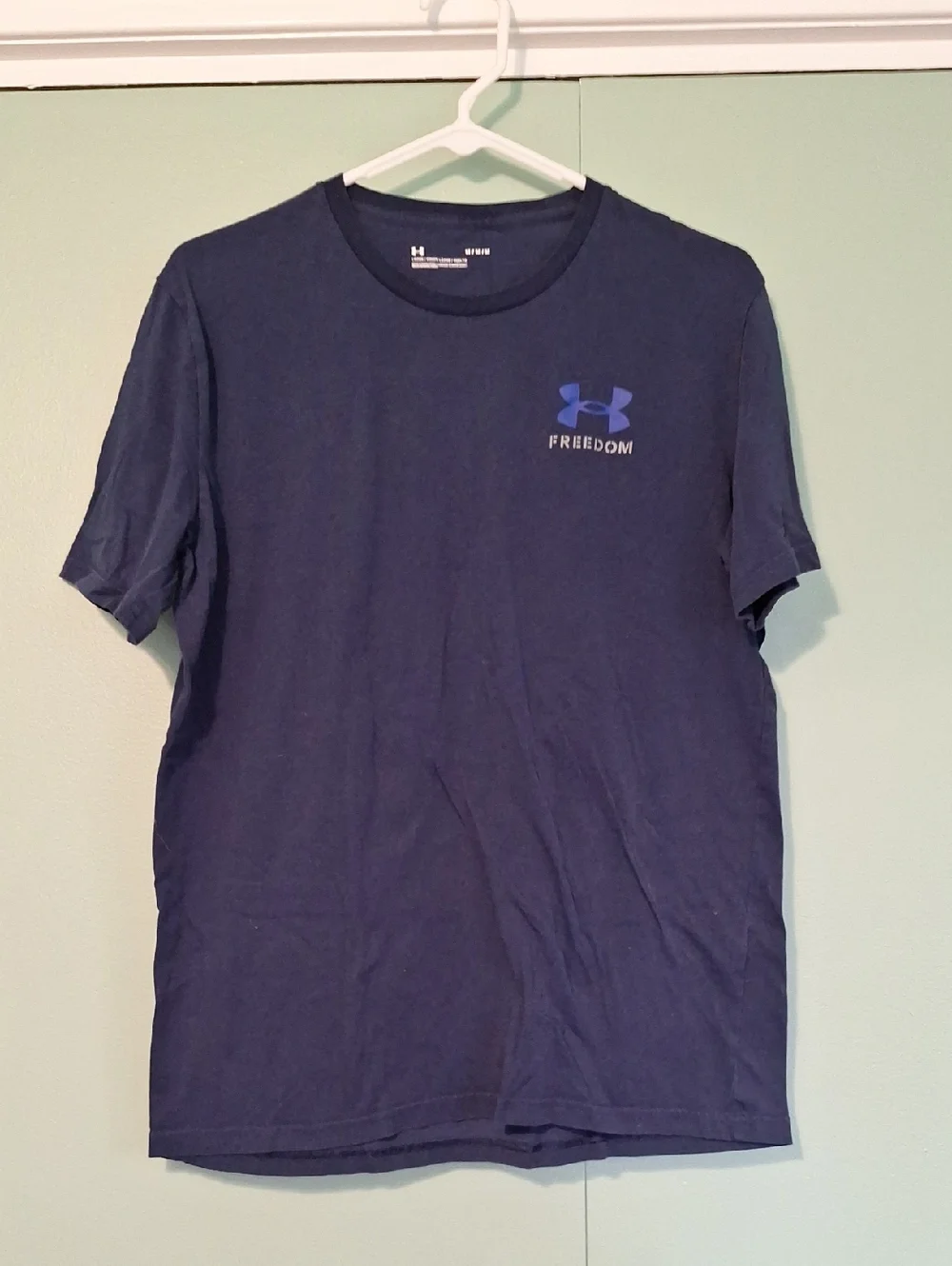 Under Armour Mens Loose Fit Short Sleeve Shirt Lot (5) Size Medium - Picture 6 of 14